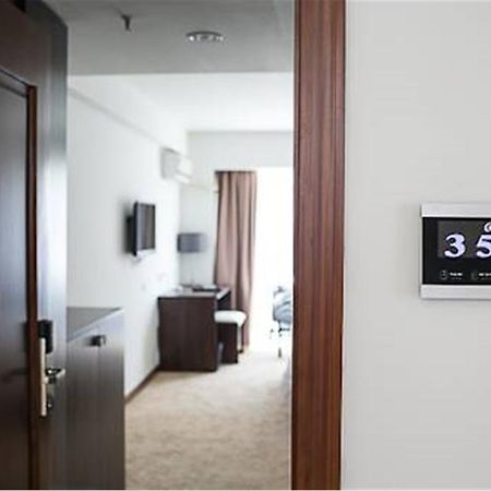 Coinfamily Hotel Shanghai Exterior photo