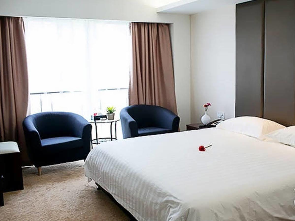 Coinfamily Hotel Shanghai Exterior photo